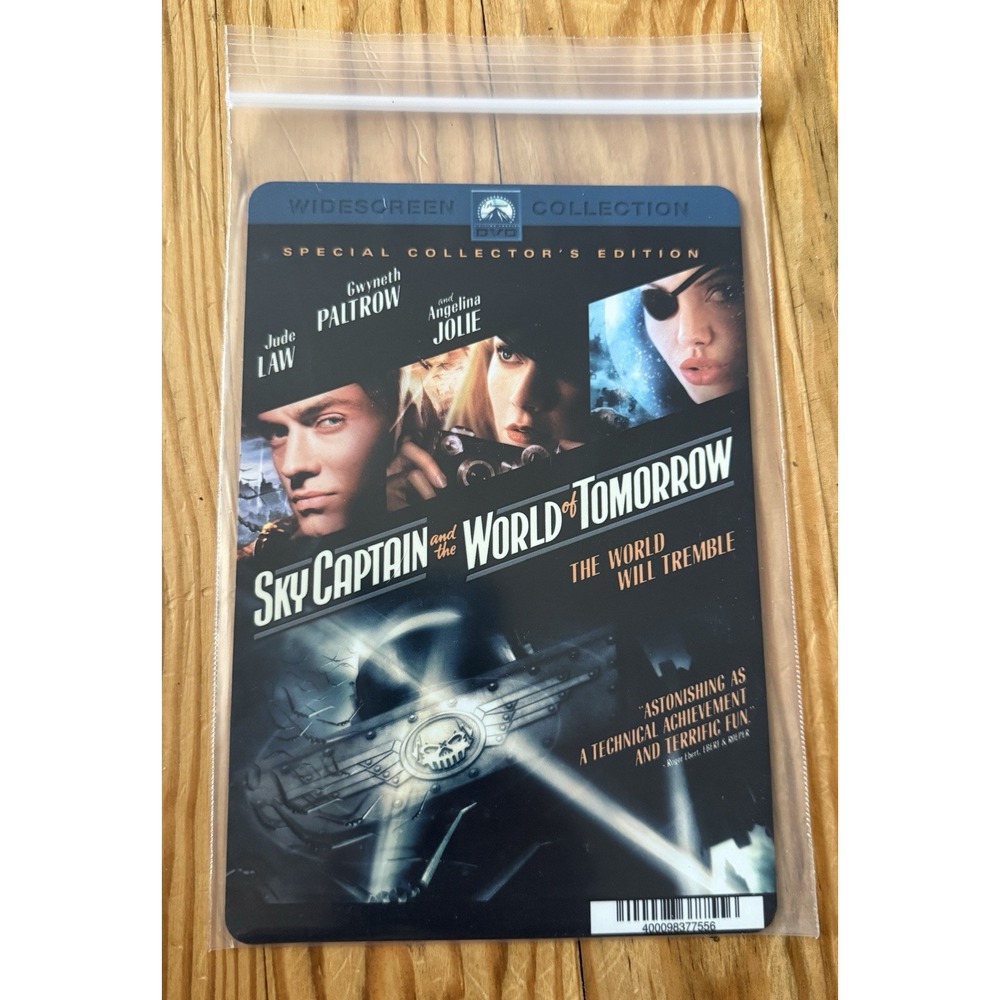 SKY CAPTAIN AND THE WORLD OF TOMORROW BLOCKBUSTER VIDEO BACKER CARD 5"X8"